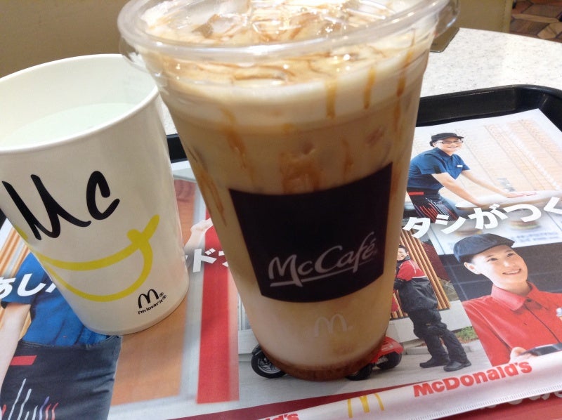 飲んでみたかったの❤︎ キャラメルソースいっぱいかけてくれたぁ🥹 うまい❤︎マックカフェアイスキャラメルラテマックカフェbarista