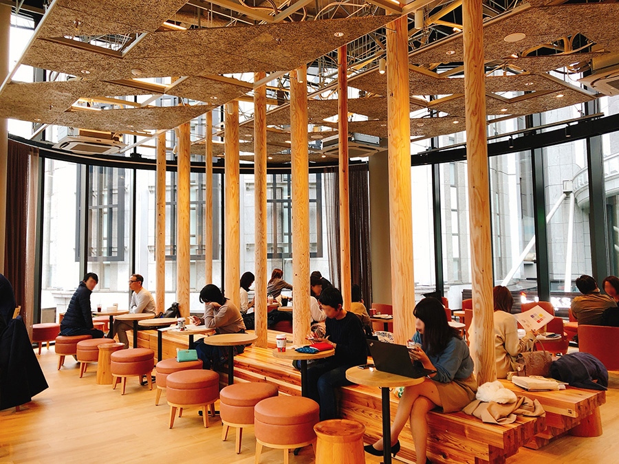 ルクアのスターバックスコーヒー 梅田蔦屋書店 へ行ってみたら、普通のスタバだった件木が３つで森になるブログ