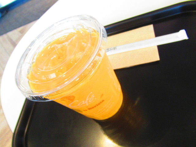 マック「マンゴースムージー」を飲んだ感想 口コミ- イギーとポル 福岡グルメ