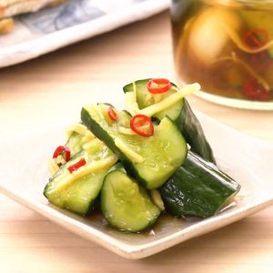 夏にきゅうり丸ごと1本豪快に食べる特別感! 梅おかか蛇腹きゅうり 作り方とレシピ