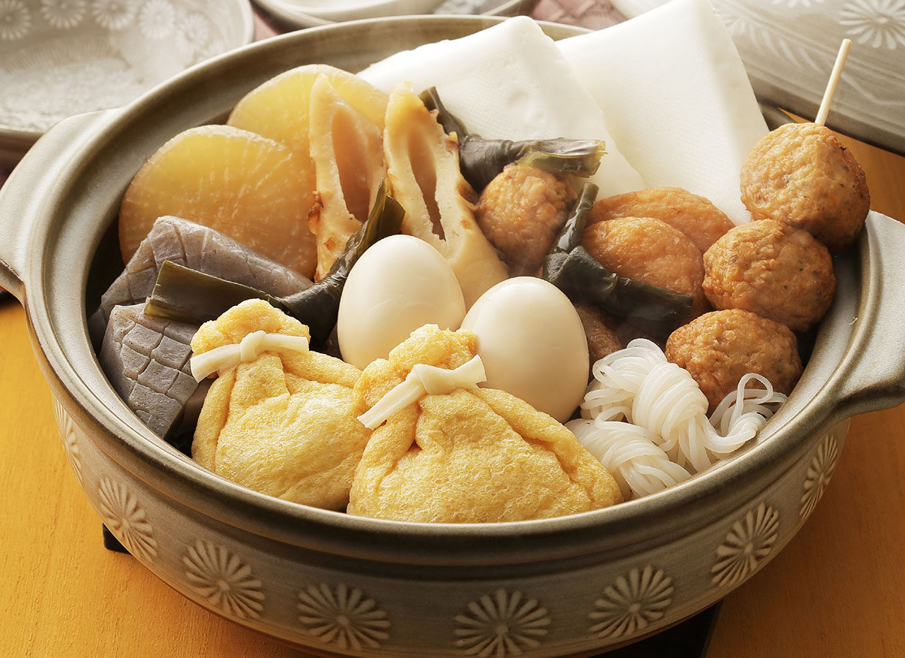 おでんのつゆはこれで決まり！簡単おでんとレンチン大根の下茹で