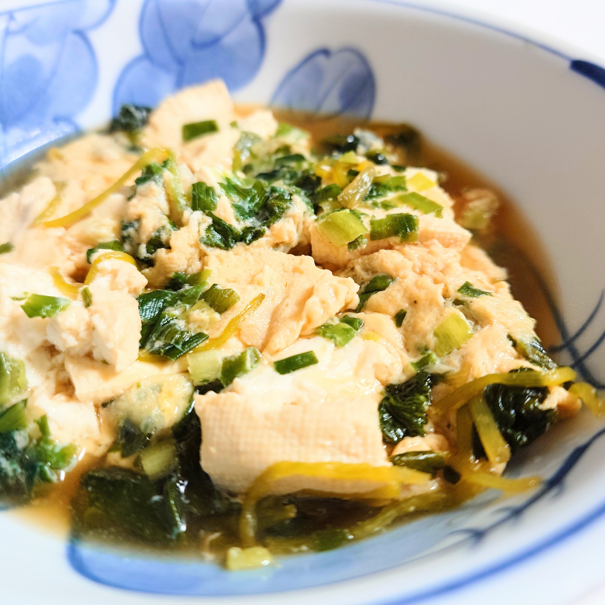 三つ葉と高野豆腐の卵とじ♪簡単 by 漢方薬のタカキ大林店クックパッド簡単おいしいみんなのレシピが392万品