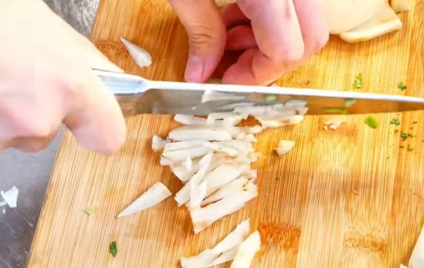 ドロヘドロの大葉入りギョーザ 餃子