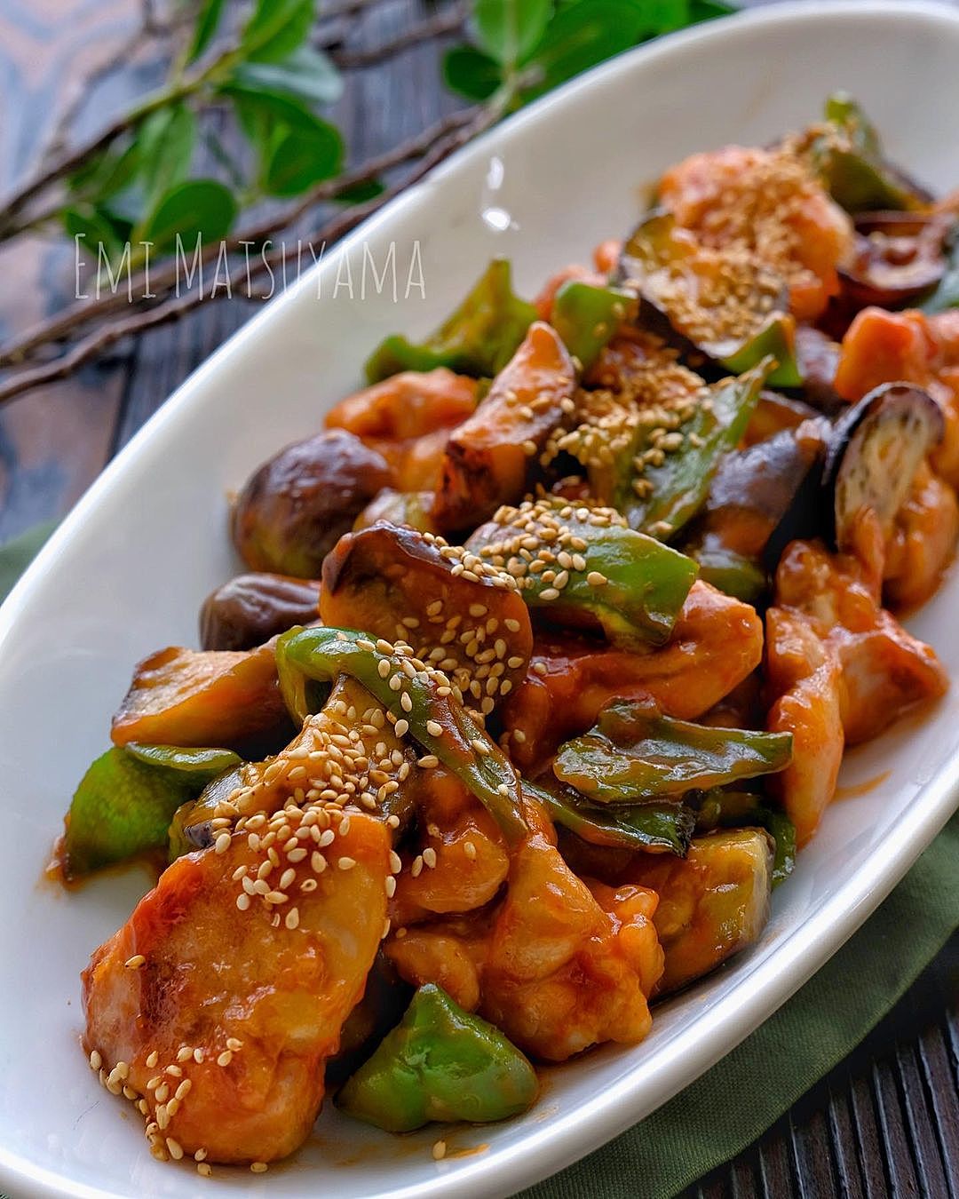 なすとピーマンとソーセージのケチャップ炒め