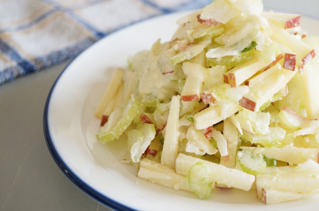 かぶの副菜レシピ10選 栗原はるみさんの甘酢漬け、榎本美沙さん 人気の簡単レシピを公開！LEE