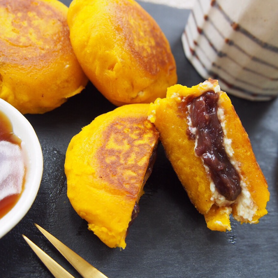 もちもちとろ～りたまらない❤️チーズインかぼちゃ餅❤️