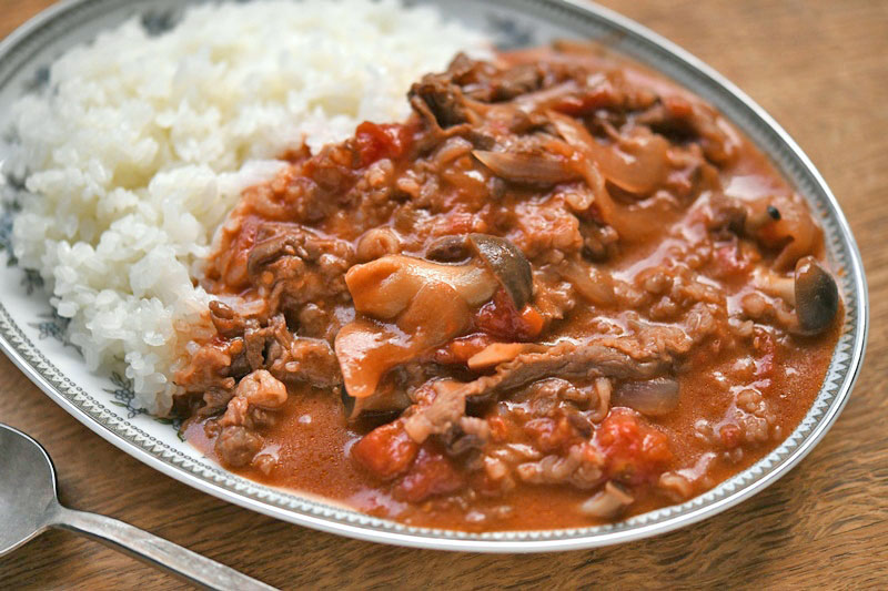 ハヤシライスのルーが足りない時の対処法!隠し味と代用レシピも紹介