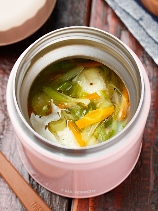 鶏だんごの中華スープ