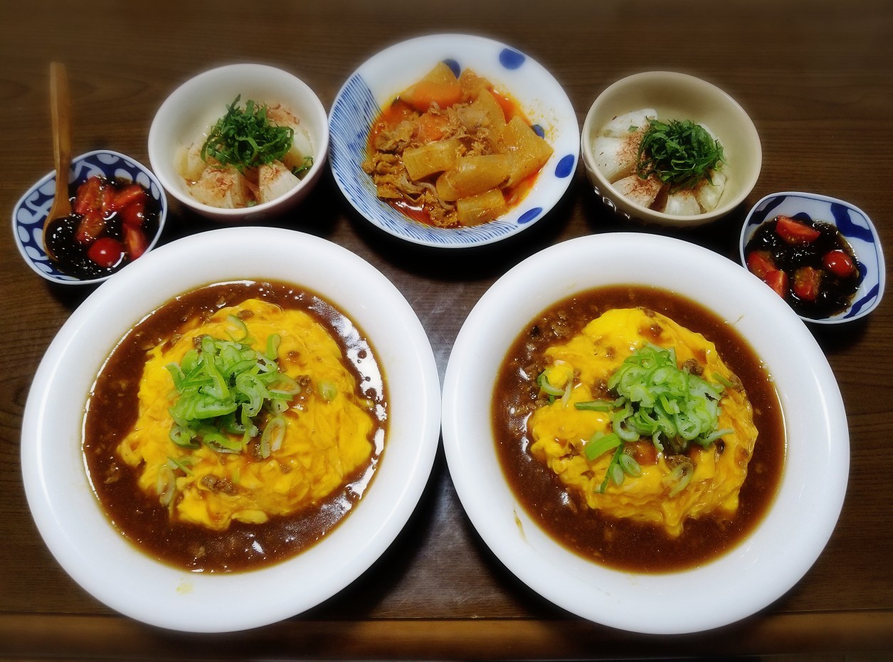 本格天津飯の献立 副菜：キャベツのピリ辛あえ、汁物：丸鶏がらスープ餃子 献立・メニュー 味の素パーク たべる楽しさを、もっと