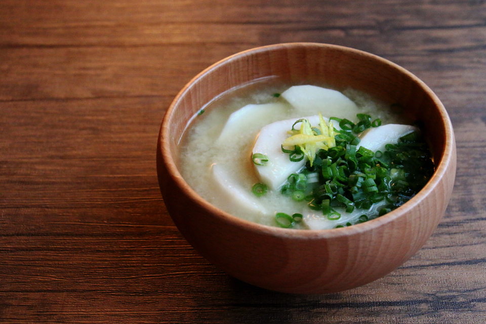 たけのこ芋のお吸い物うまいもんハンターレシピ集ももち浜ストア番組公式サイト - テレビ西日本