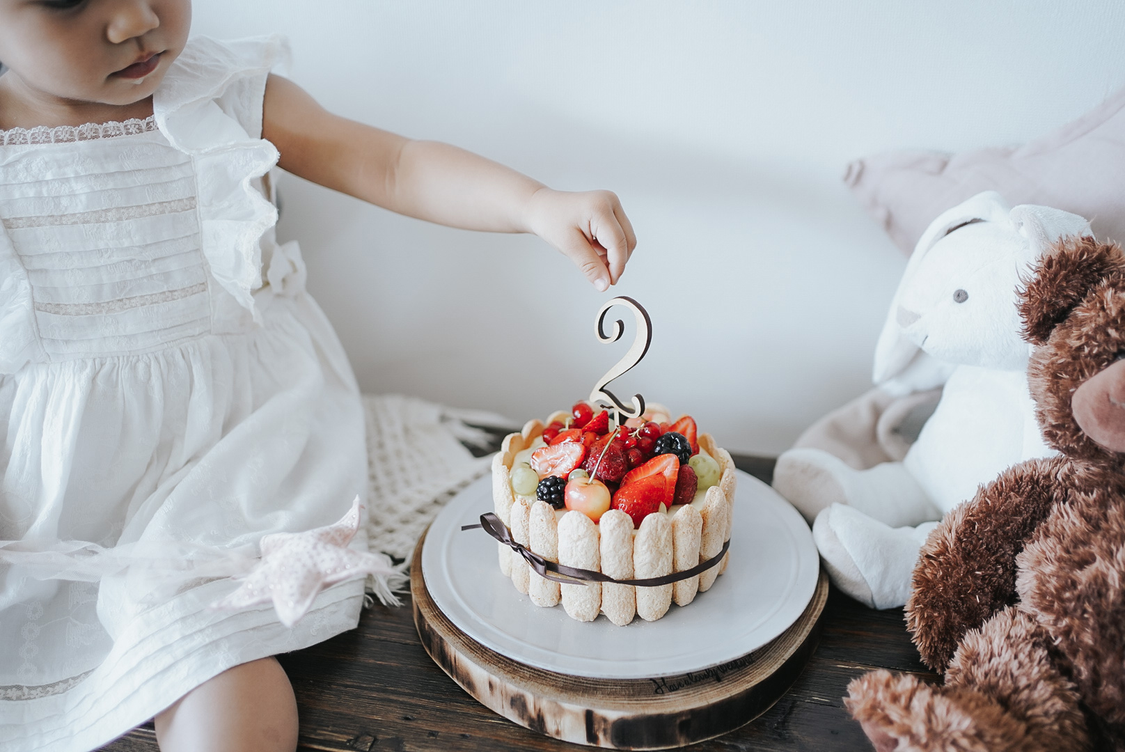 ウェディングケーキはフルーツをたっぷり使いたい！デザインアイデア花嫁ノート