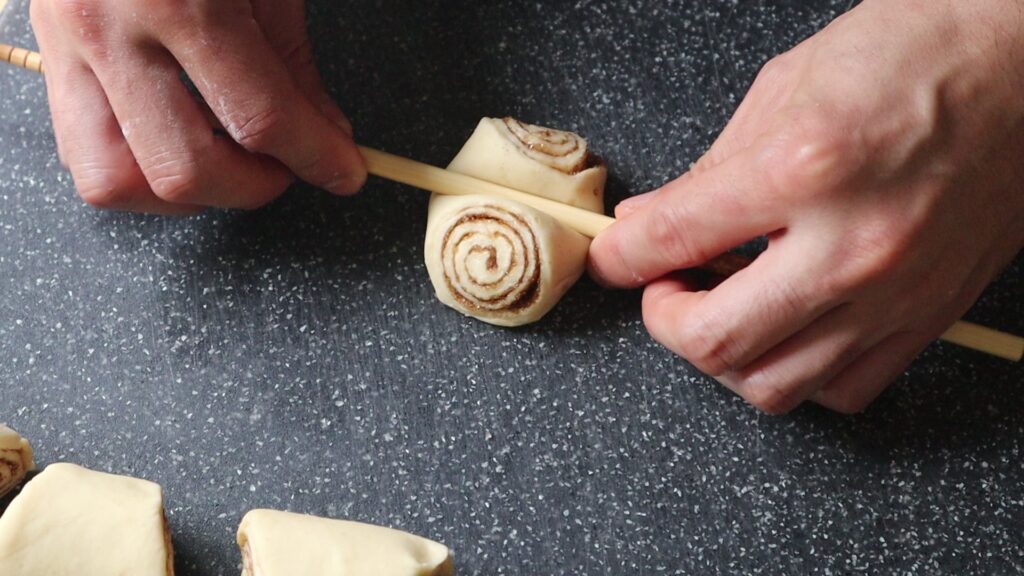 フランツブレートヒェン Franzbrötehen クロワッサン生地 硬い生地と柔らかい生地アルーチパン教室ブログ横浜,自家製酵母,ハード系,バゲット,カンパーニュ,微量イースト,ポーリッシュ,中種,湯種,高加水,老麺