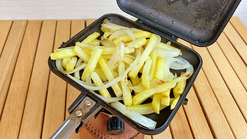 絶対ウマいに決まってる！“カレー粉”パンチが破壊力抜群のミウラ流「ホットサンド」