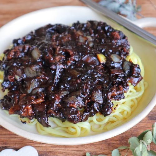 韓国のジャージャー麺 チャジャンミョン 本場の人気レシピ。お店の味を再現！カライチ