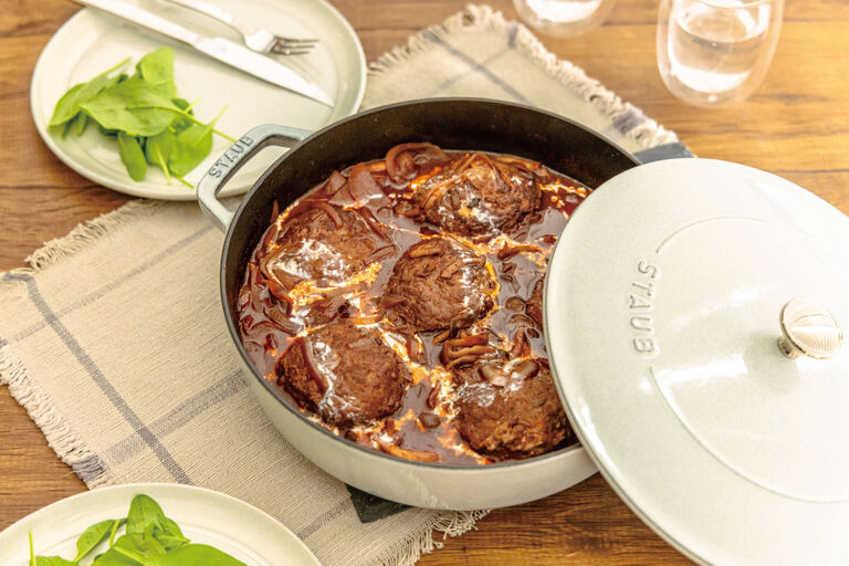 煮込みハンバーグ