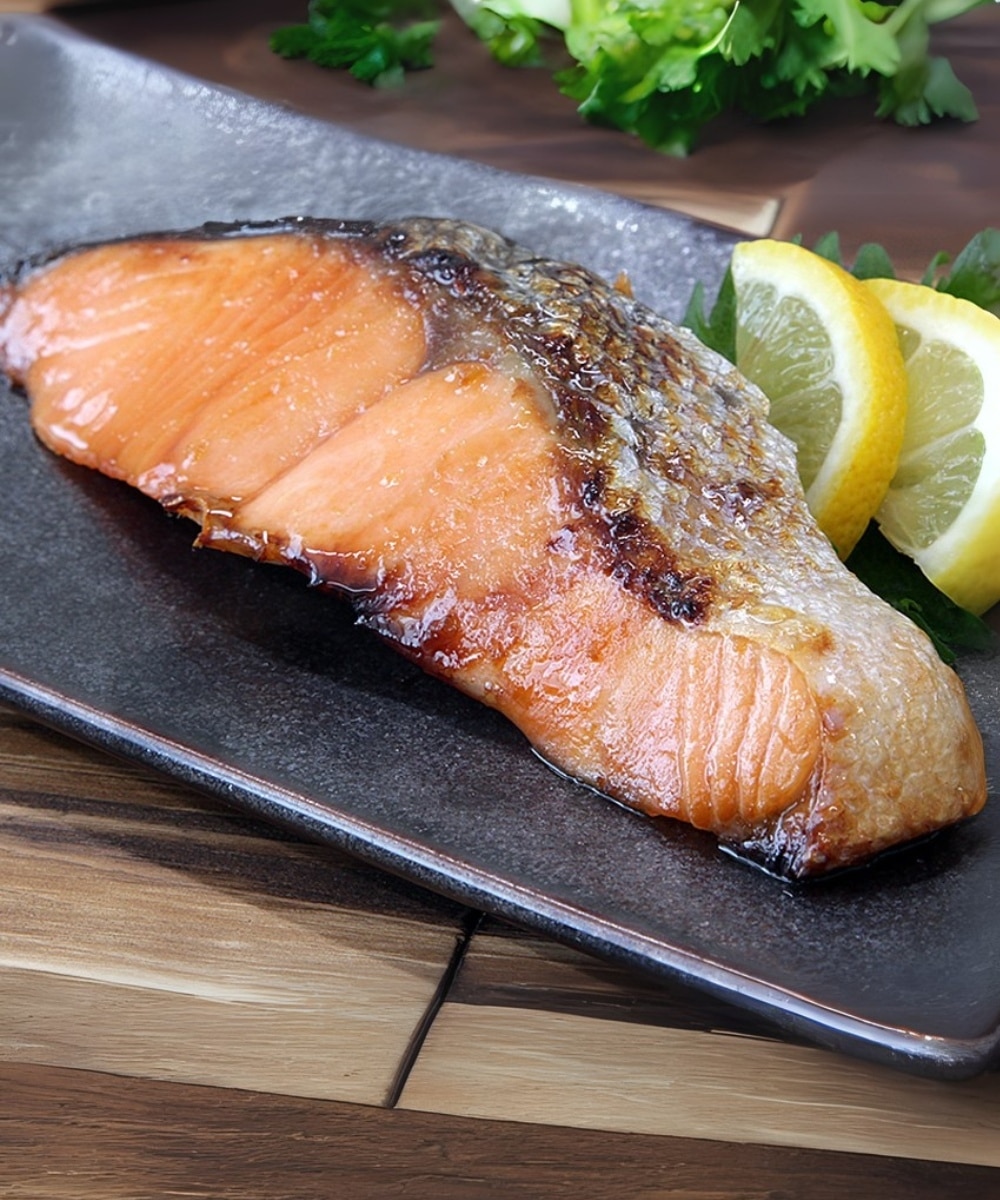 簡単サーモンでにんにく醤油漬け丼の作り方