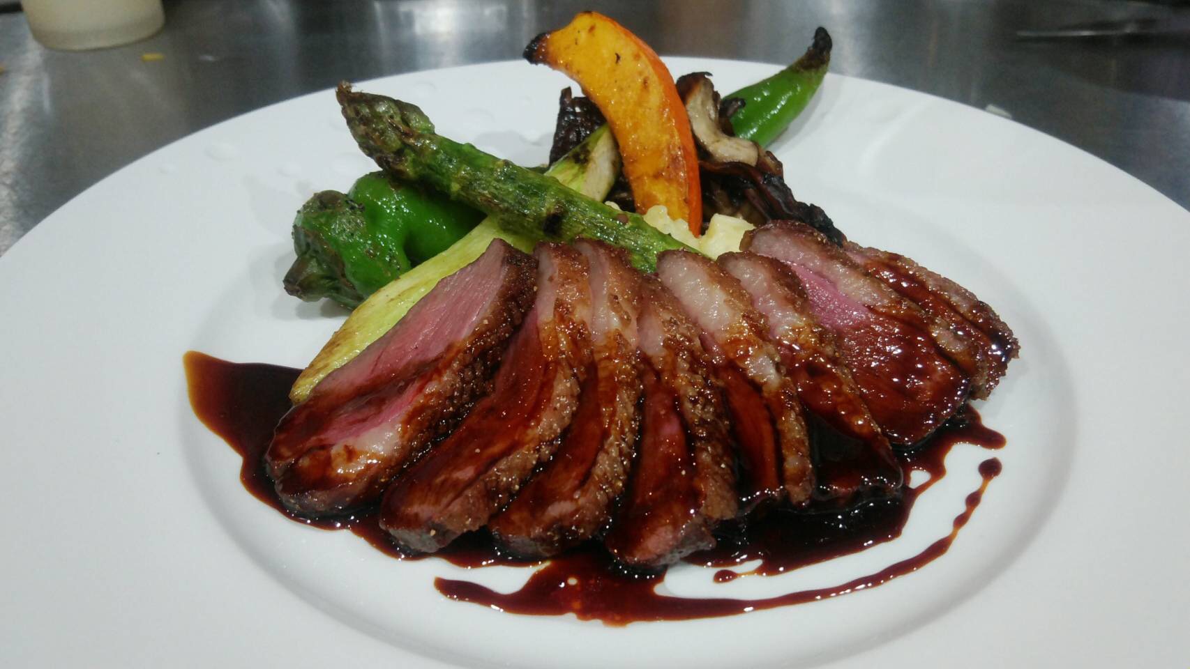 バルサミコ香る 鴨肉ロースト