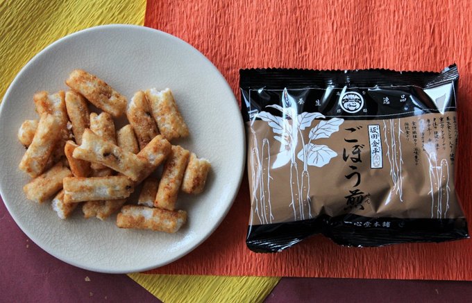 レトロなイラストが目を惹く東京土産の新定番!』 食を通じて江戸の養生文化をお届けしている一心堂本舗 さんの商品は、レトロなイラストが描かれたパッケージが可愛らしく、東京土産として大人気です。 当店のオススメは、鰹と昆布の和風出汁を効かせた味わい深い「 東京