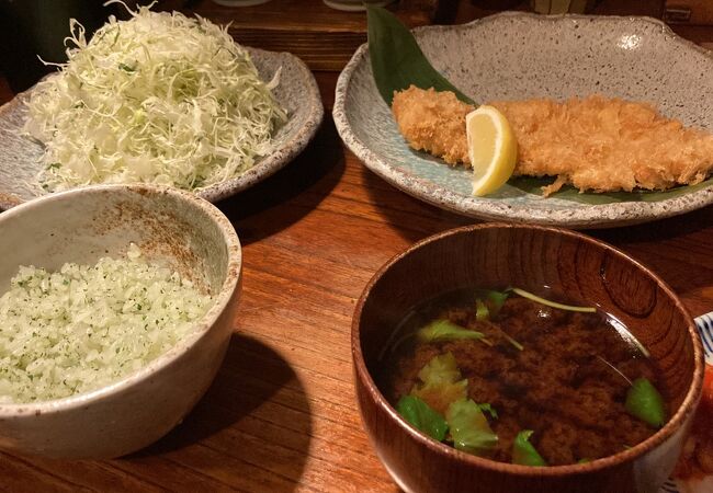 ランチ、限定20食の花盛定食! 塩梅の美味しさがこのひと皿にぎゅっと詰まってます🥰 ・ ・柏 柏グルメ千葉 千葉グルメ塩梅 とんかつ トンカツ カツ丼 かつ丼 グルメ 千葉グルメ 食べログ百名店いいね返しfff関東関東旅行カツ丼かつ丼