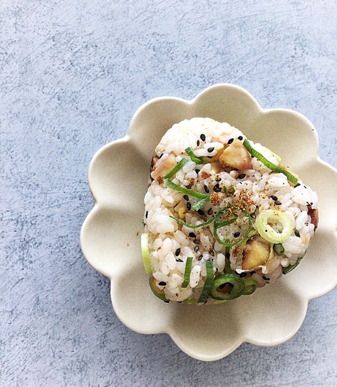 混ぜるだけ！甘栗で栗ご飯おにぎり♪茹でた栗でもOK♪