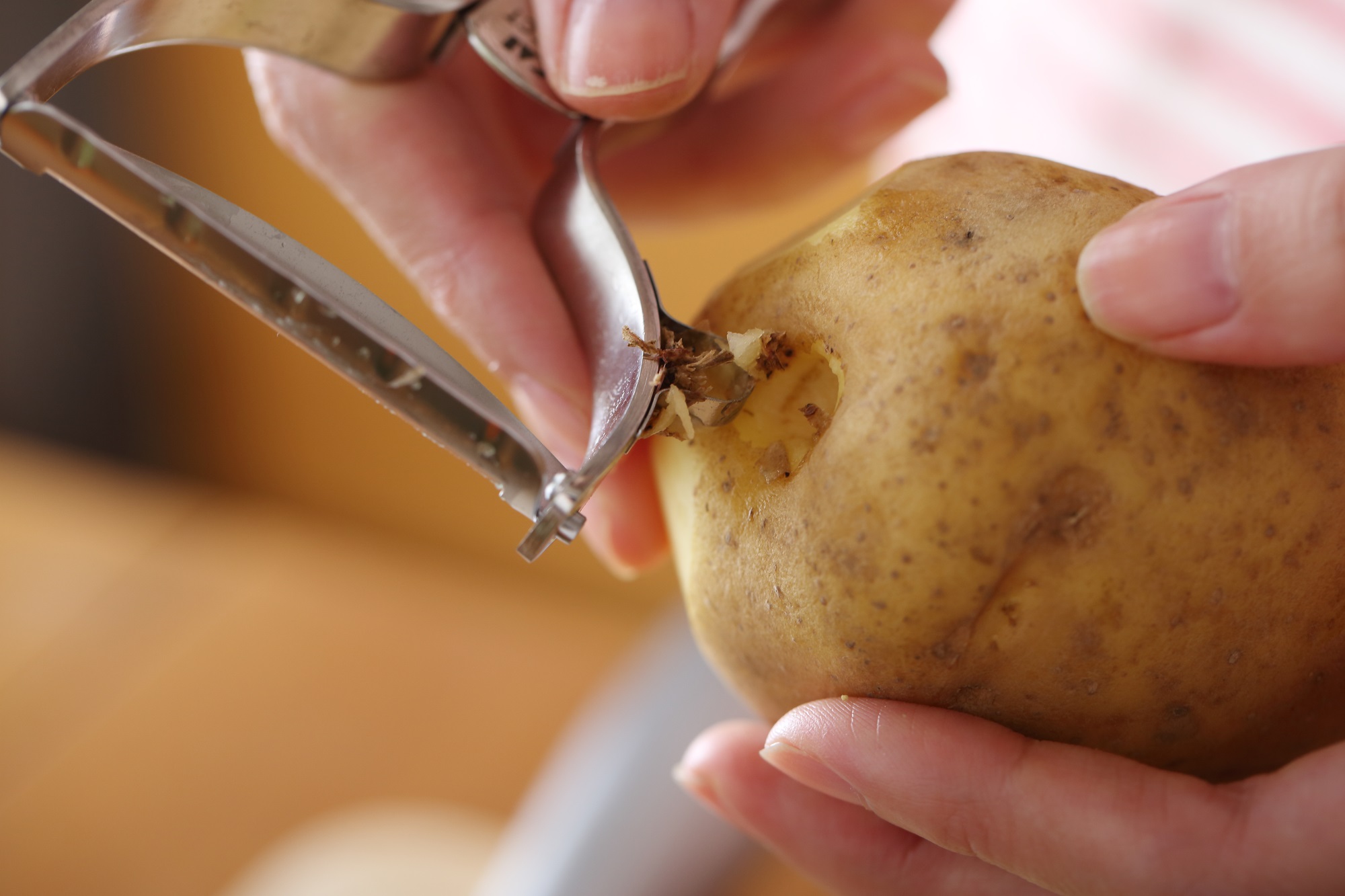 新じゃがいも 芽が出ている・皮が緑色・舌がピリピリ食べても大丈夫 ？の疑問を解説ヨガジャーナルオンライン