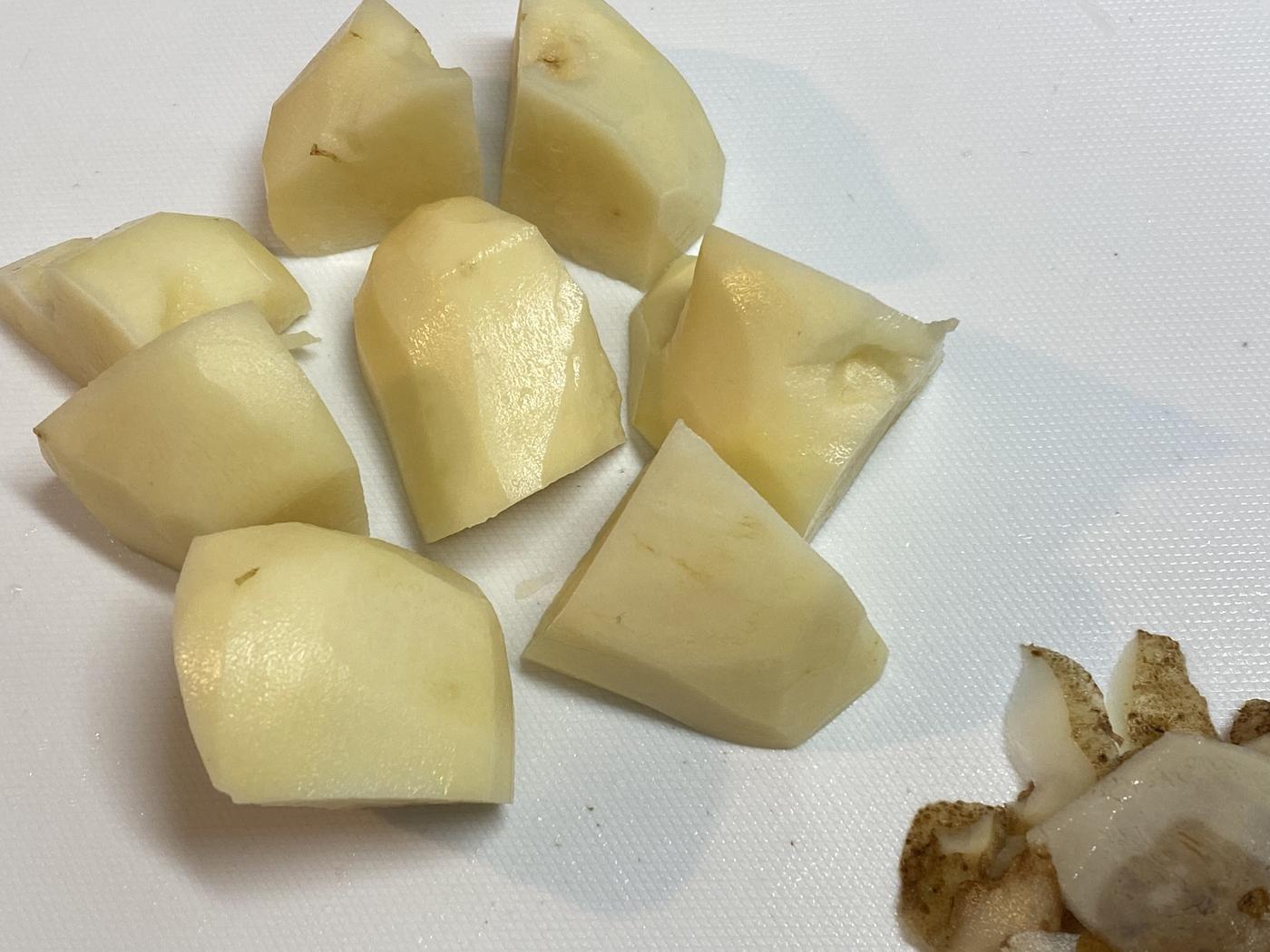 絶対ホクホクになる！じゃがいもの上手な茹で方と茹で時間を伝授4yuuu