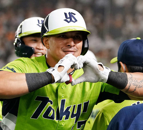 オスナから目が離せない