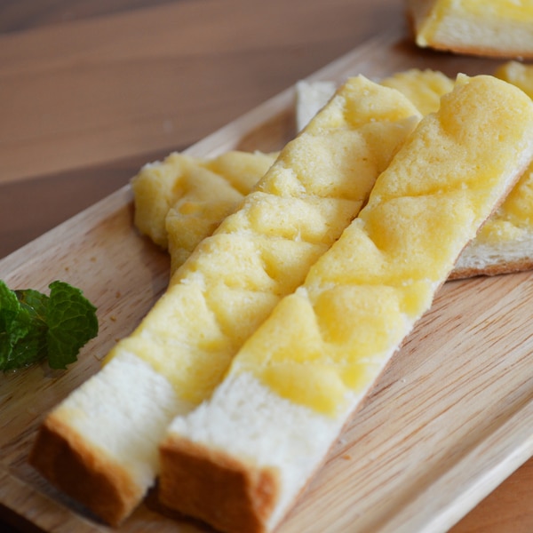 食パンの耳でおつまみ カレーチーズスティック