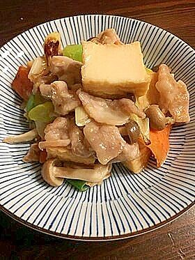 カリフラワーと豚肉にんじんの中華煮