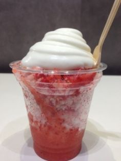 キッチンカーの営業許可が降りました。 🍧けずりいちご🍧販売開始しました😀 ３月は日曜日のみの営業ですよ‼️以志井農園いちごランドけずりいちごいちご狩り都内でいちご狩り東京でいちご狩り