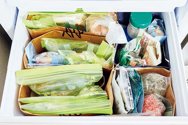 わが家の収納 新しい冷蔵庫の収納、その① ＜冷蔵室 チルドルーム ドアポケット＞片づけものさし