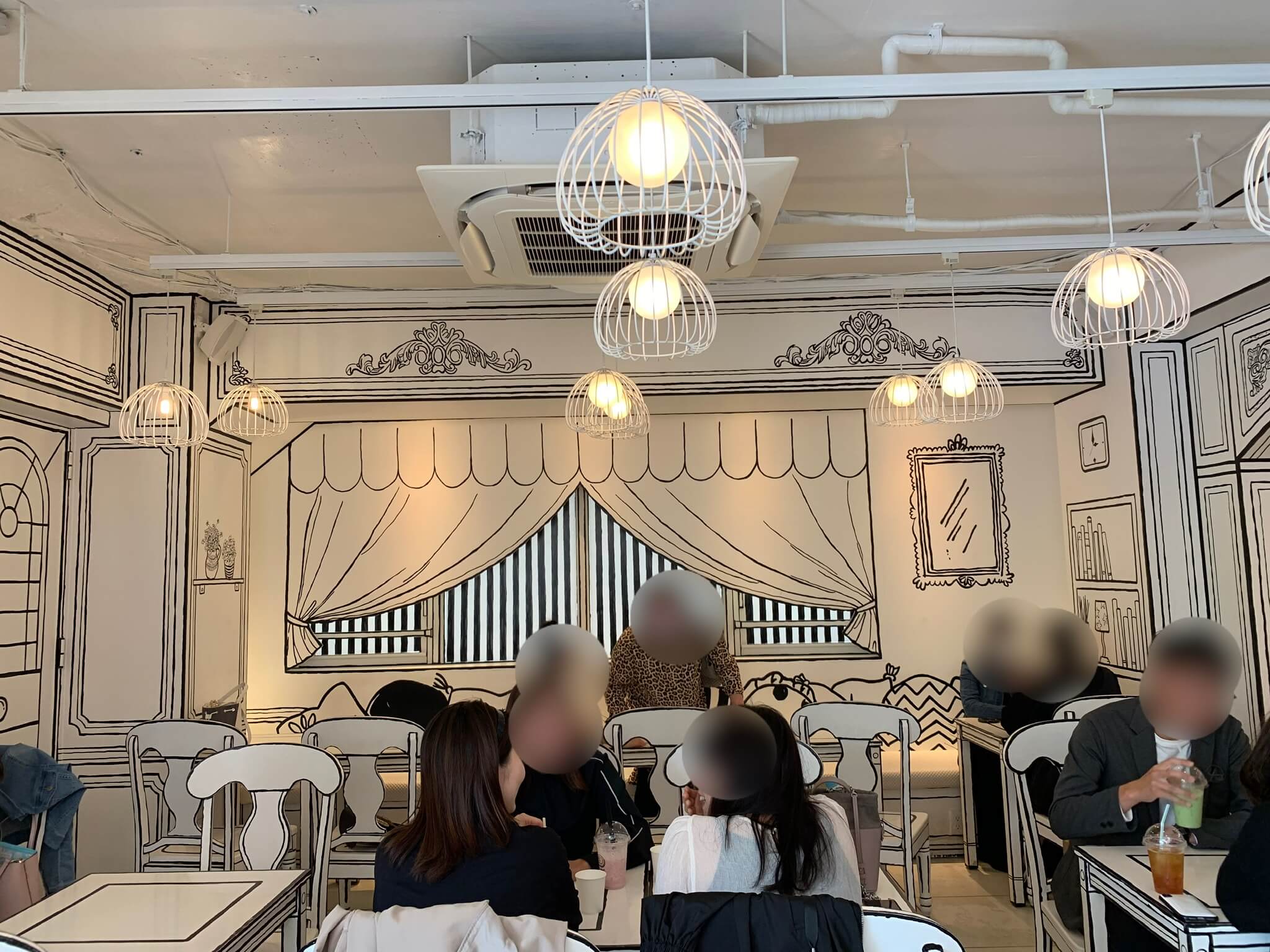 オープン直後から話題の新大久保カフェ知ってる？「すすき×ネオン」の店内はリピ間違いなしってうわさだよ - isuta イスタ-私の“好き”にウソをつかない