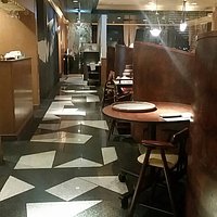お手軽ステーキ🥩・ こんばんは！！ ニクバルダカラ大和西大寺店です！ ・ 当店はステーキ12種類ご用意しております😚お得な食べ比べもできちゃいますよ^ ^ ・ ご来店お待ちしております🙌🏻ニクバルダカラ大和西大寺店・営業時間lunch11:00〜14:30