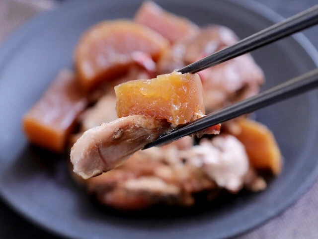 炊飯器でつくる！ 鶏肉と大根のとろとろ煮
