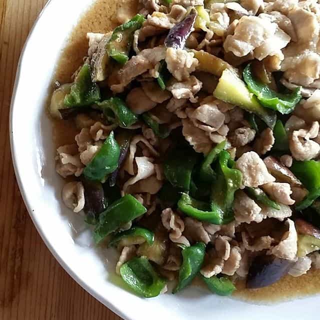 ご飯にぴったりの大葉味噌。大量消費、日持ちも◎