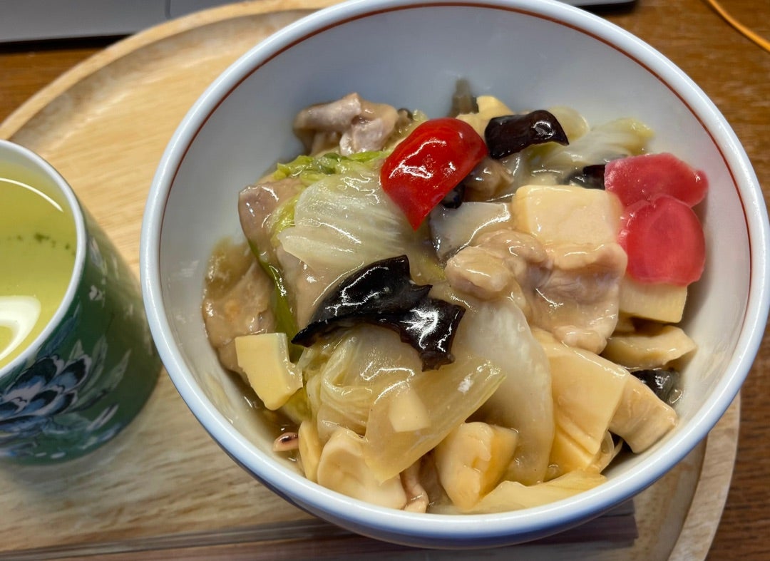 白菜と豚肉だけの中華丼