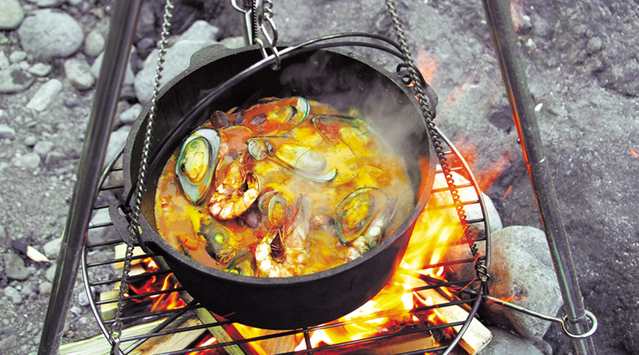 簡単で美味しい!ダッチオーブンで作る絶品キャンプ飯のレシピ10品HondaキャンプHonda公式サイト