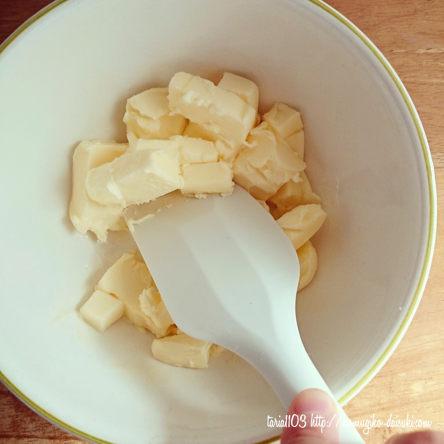 お菓子の基本！ バターをクリーム状にする方法