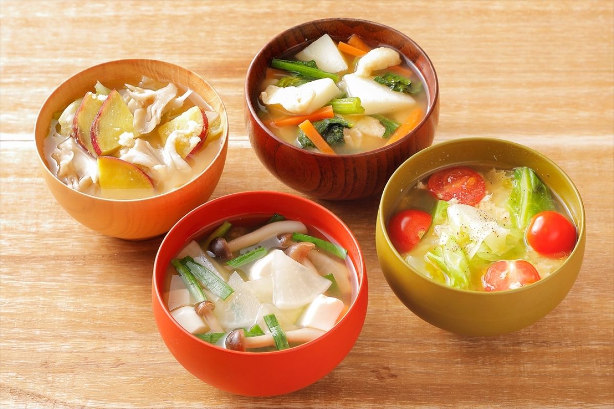 Amazon.co.jp:丸新本家 白みそ 400g カップ白味噌味噌汁・あえ物に国産原料長期熟成の上品な長生きみそ汁に : 食品・飲料・お 酒