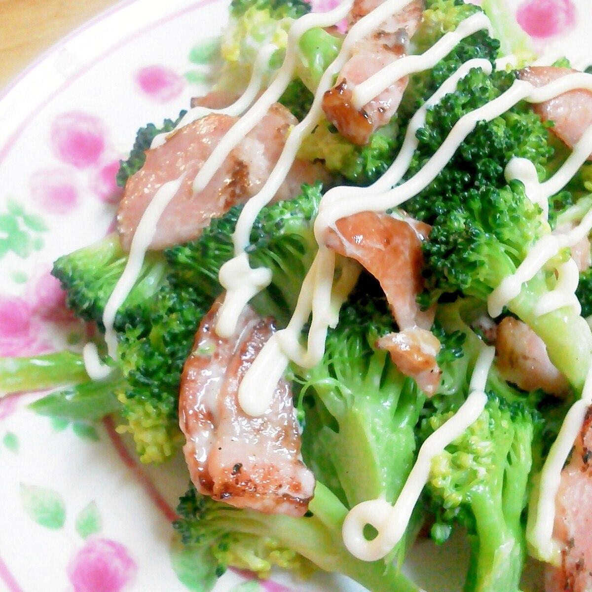 ブロッコリーとオニオンのサラダ レシピ・作り方クラシル