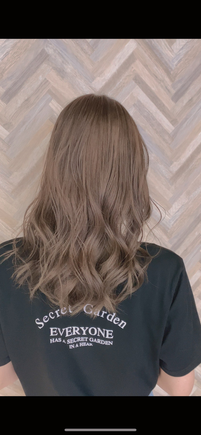 🎀11・12月限定🎀 美容室に来てくれた日には1番可愛くなれる魔法をかけます🪄🫧🫧 後から見返したい方は右下の保存マークを押して下さい🤍♥ご予約方法♥ ・プロフィールのURLをタップ または ・DMで 予約希望 と送信 少しでも気になる方、相談したいという方は是非DM