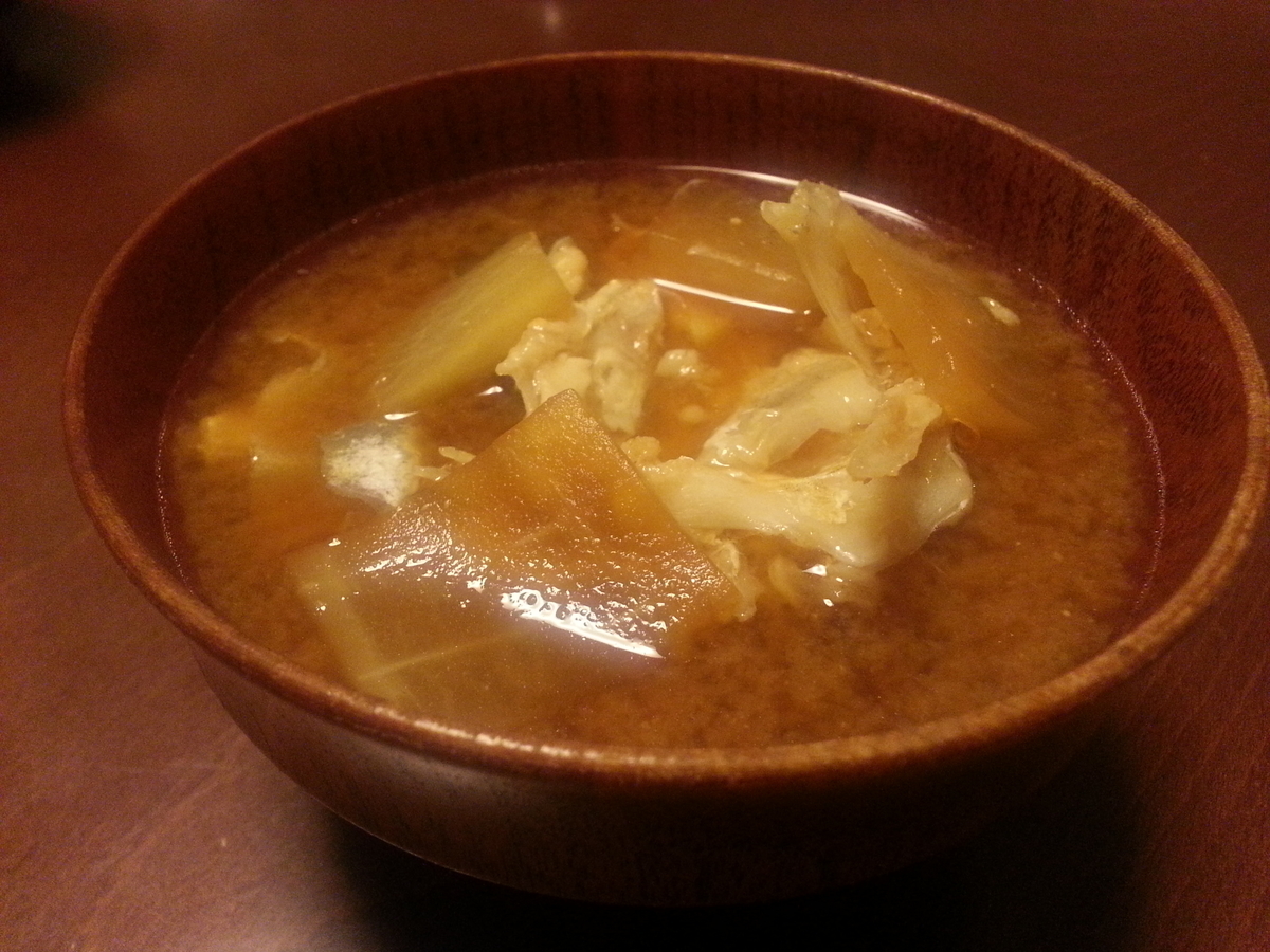 イクラと明太子と鶏卵で、たまごが１度に３種類も！おばあの献立の謎おばあめし