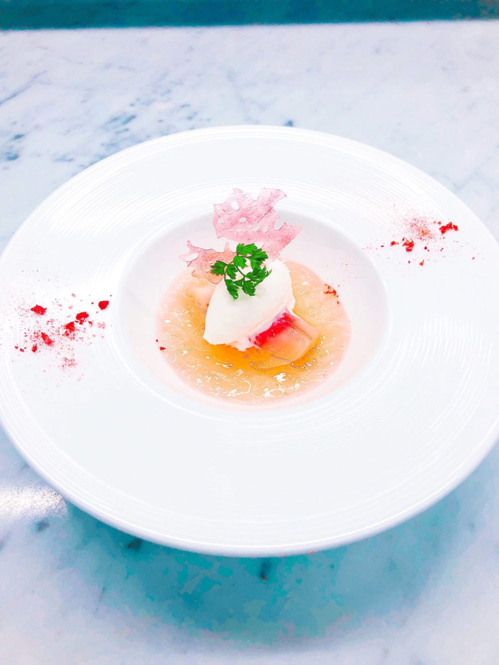 アシェットデセール 皿盛りデザート とはそもそも何か？スイーツはカラダの一部です