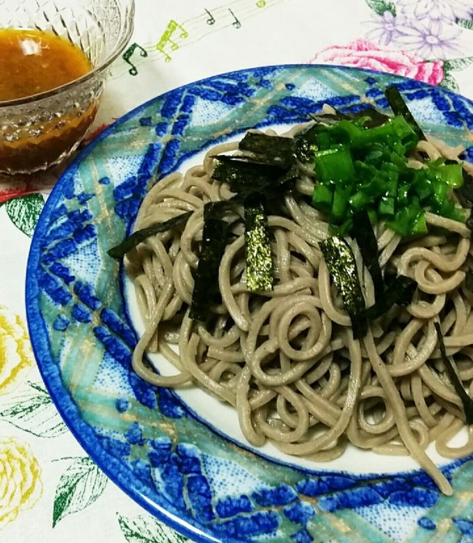 ざるそばつゆだしの素 1.8L×6本3倍濃縮万能調味料 麺つゆ めんつゆ つゆ 天つゆ