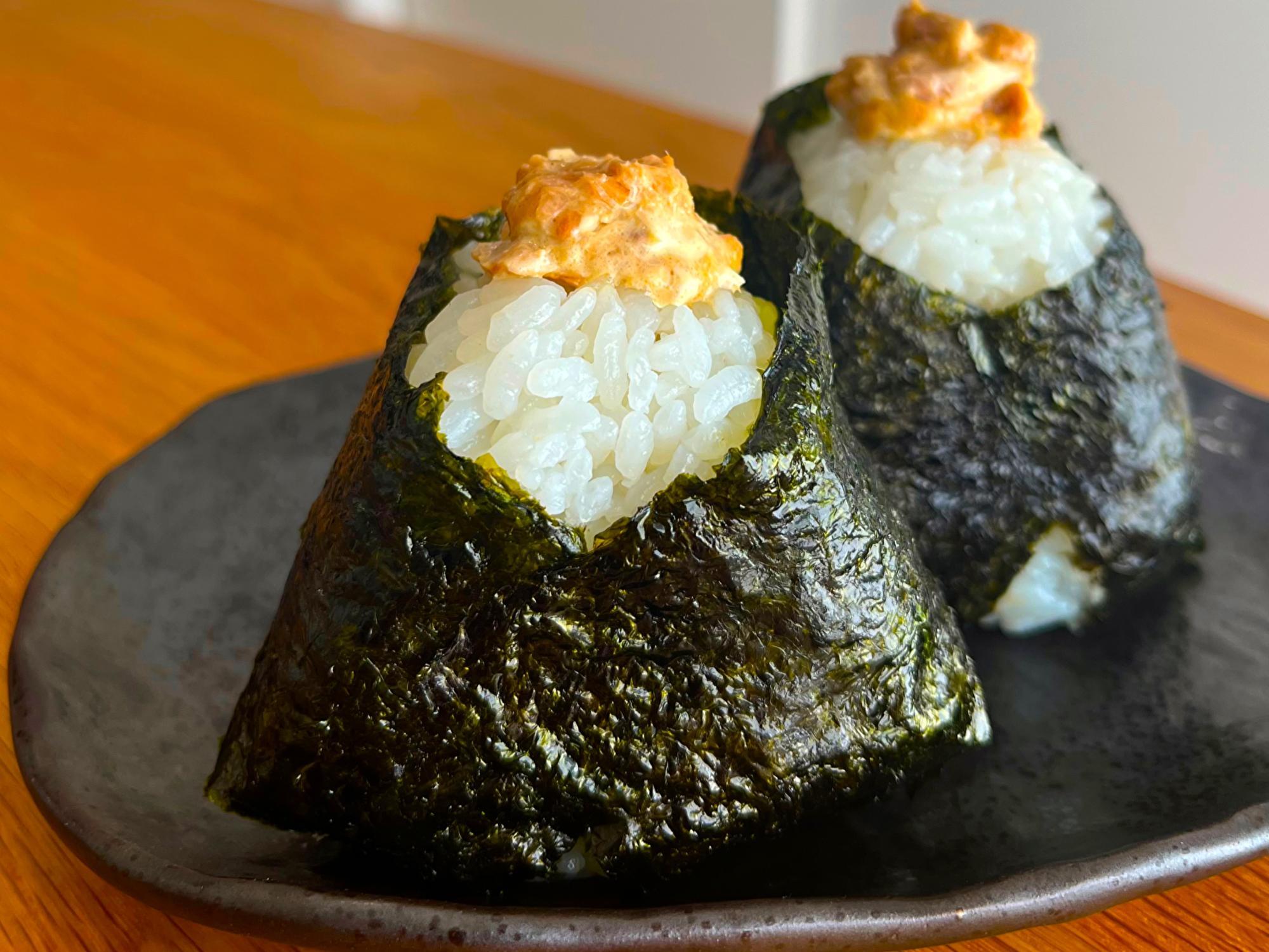 みそツナマヨおにぎり