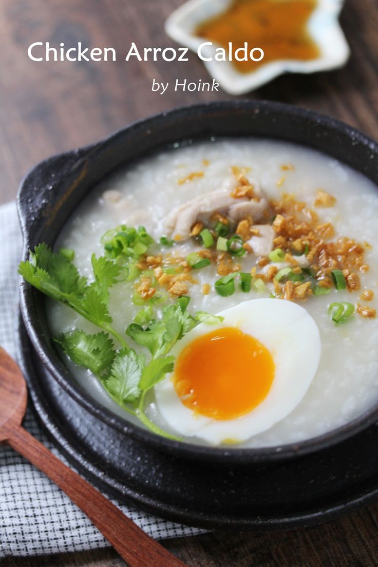 2月14日 月 のおかゆ『チャンポラード Champorado』 フィリピンの朝ごはん、チョコレート粥をつくりました！手作りチョコで余りがちな「ココアパウダー」を活用したあったかスイーツ粥です。 あんこ×米の「おはぎ」がおいしいのだから、チョコ×米もアリなのか〜と納得