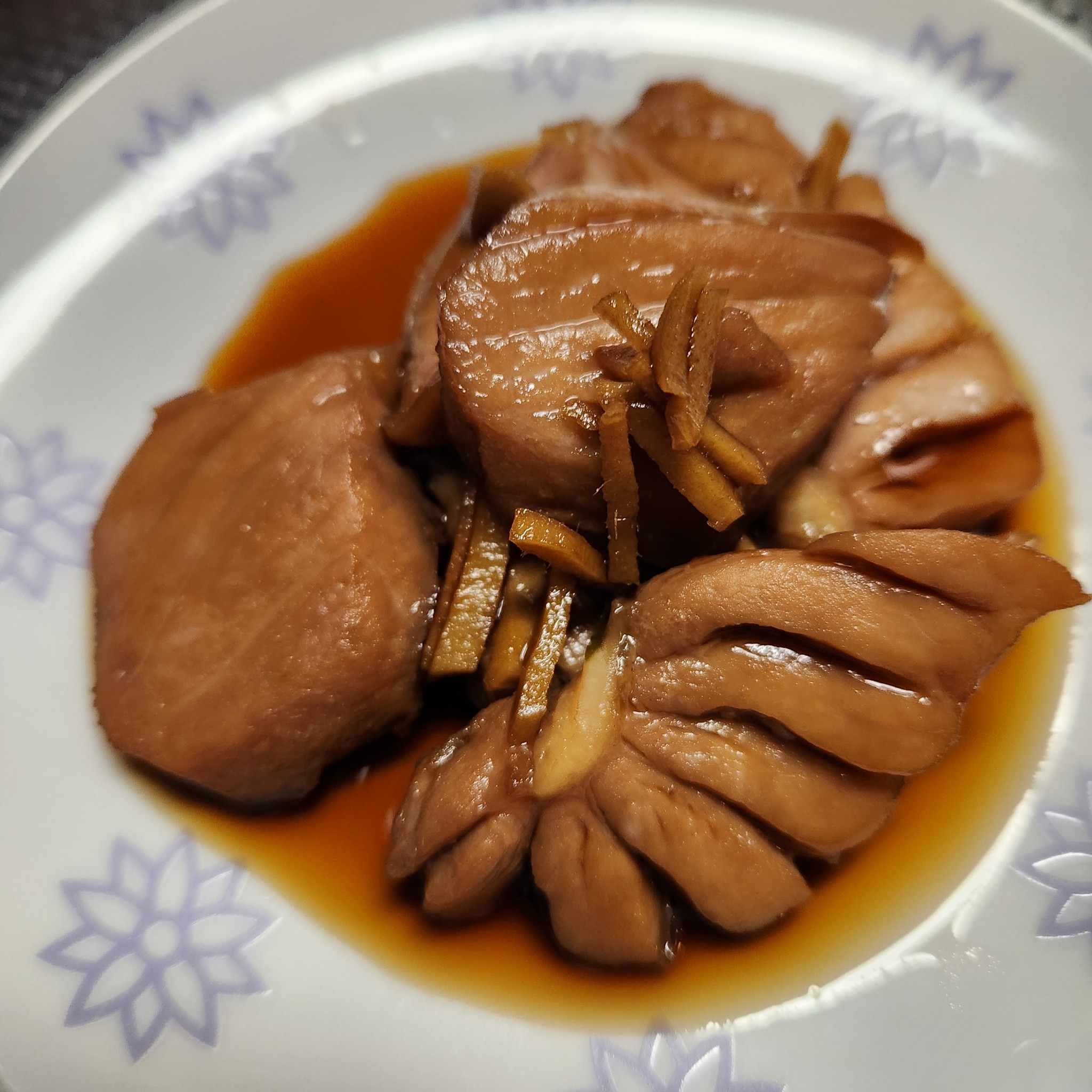 マグロのカマと青ネギ煮付け