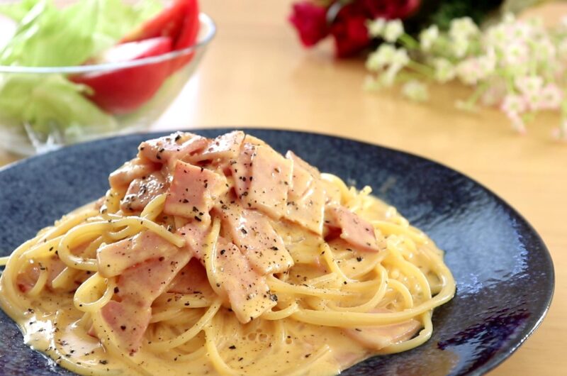 ベーコンとじゃがいものジェノベーゼスパゲティレシピピエトロ - 美味しいドレッシングとパスタを