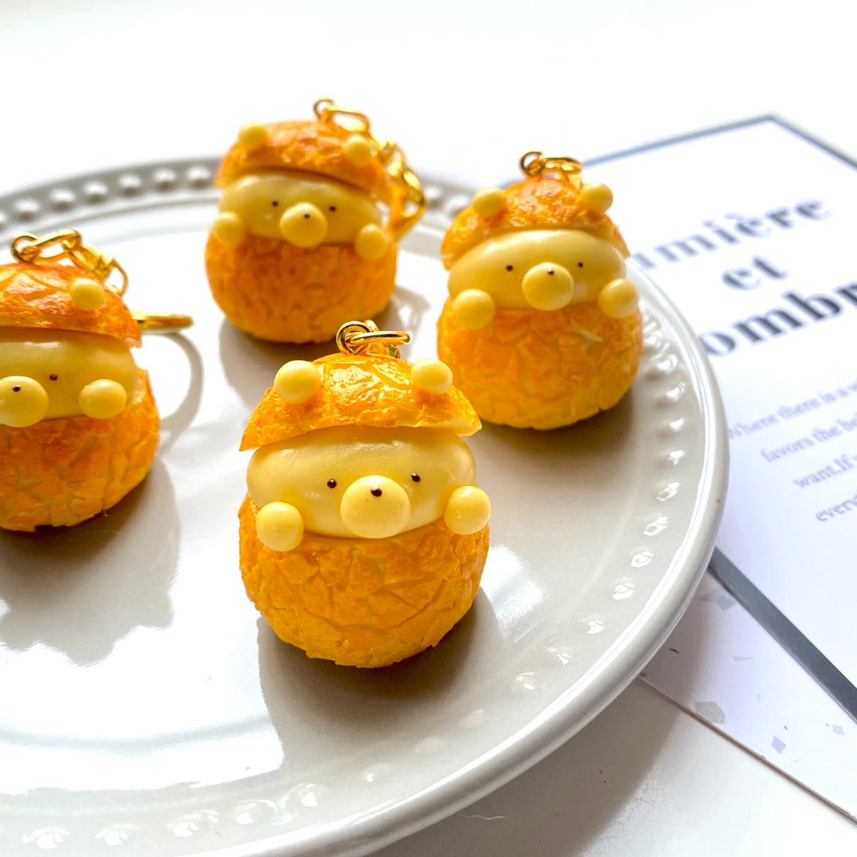 果実とシュークリームのデコレーションケーキ たこまん