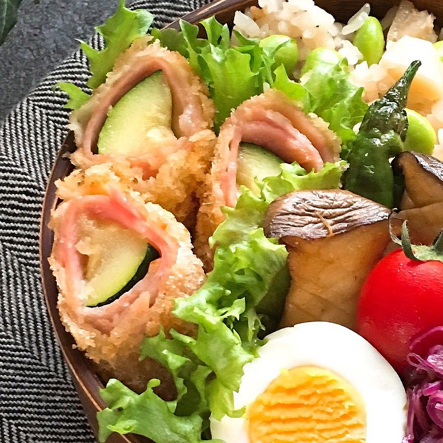 レンジで簡単！ズッキーニとベーコンの包み蒸し